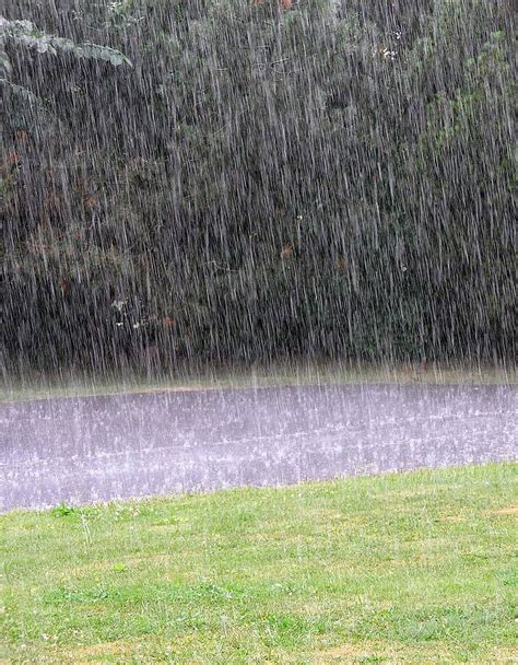 下大雨圖|【下大雨圖片】大雨來襲！超過 170 萬張免費高清圖片等你下載